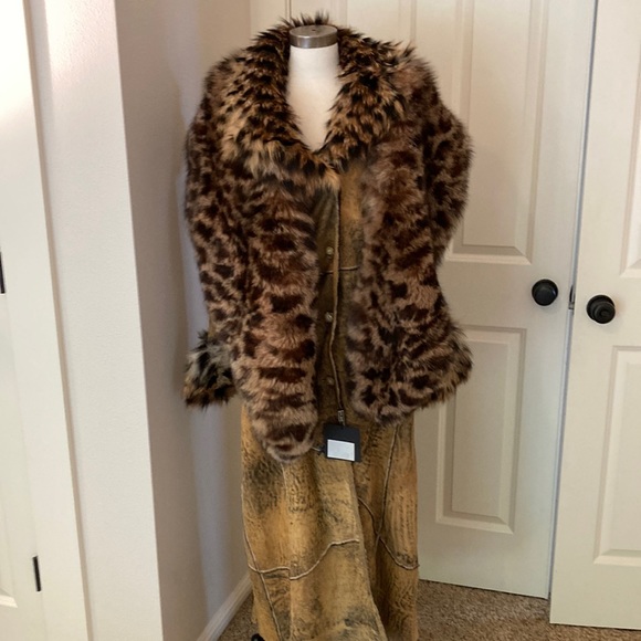 Gorgeous fur coat by Modello Brand new size 44 - Picture 1 of 13